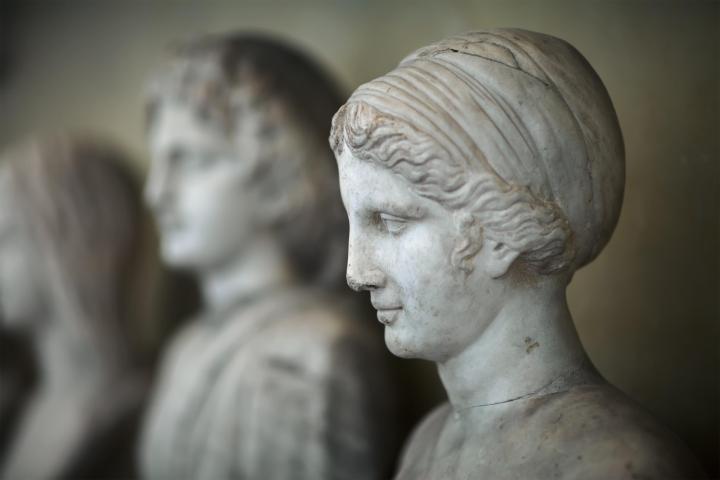 a sculpture of a man